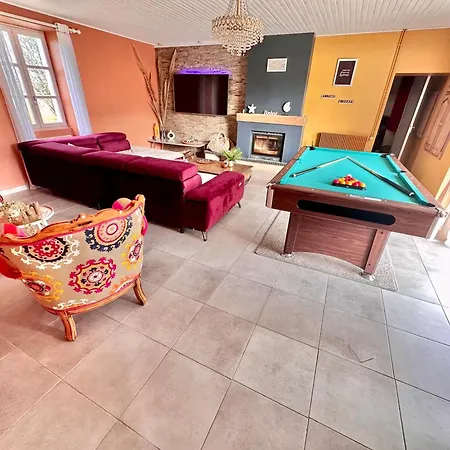 Grande Maison Familiale Bien Equipee Avec Billard Chaunay Extérieur photo