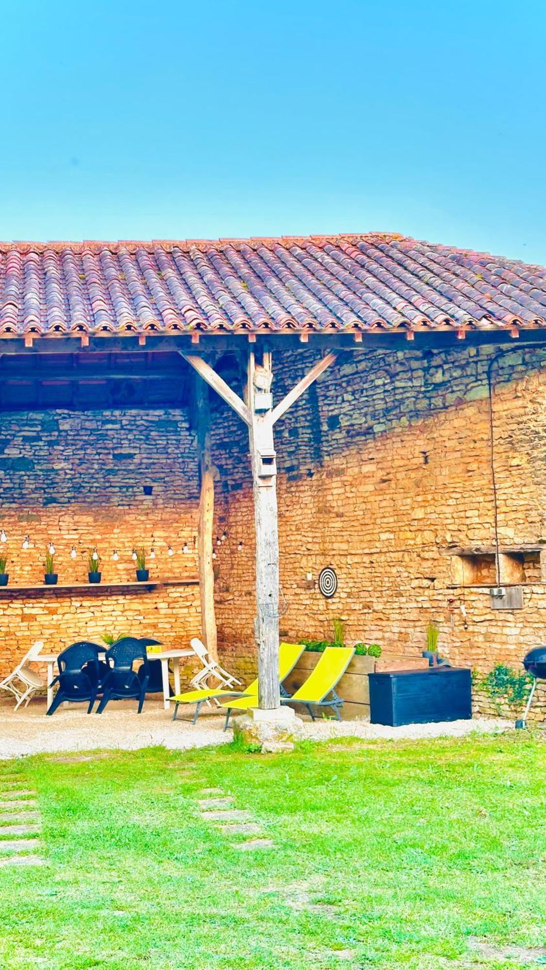 Vakantiehuis Grande Maison Familiale Bien Equipee Avec Billard *