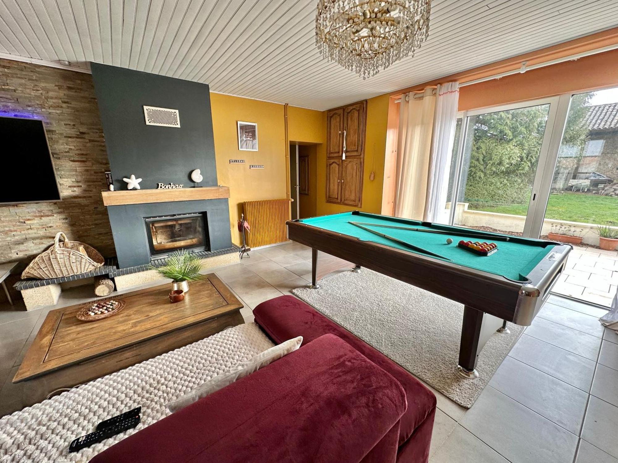 Grande Maison Familiale Bien Equipee Avec Billard Hébergement de vacances *